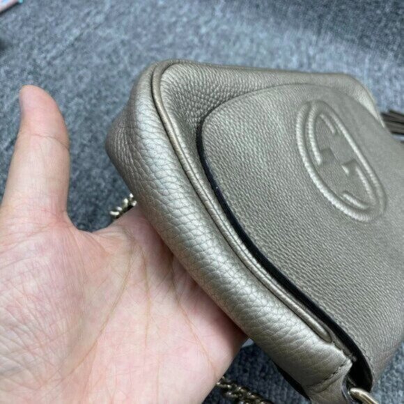 Gucci Soho Gold Metallic Shoulder Bag 468-082625 - Picture 6 of 16